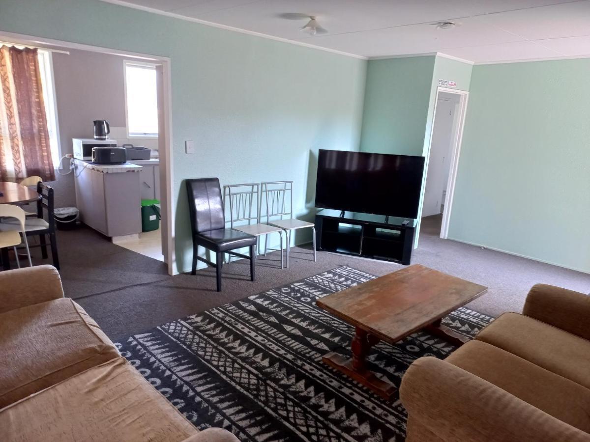 Mount Budget Accommodation تاورانجا المظهر الخارجي الصورة